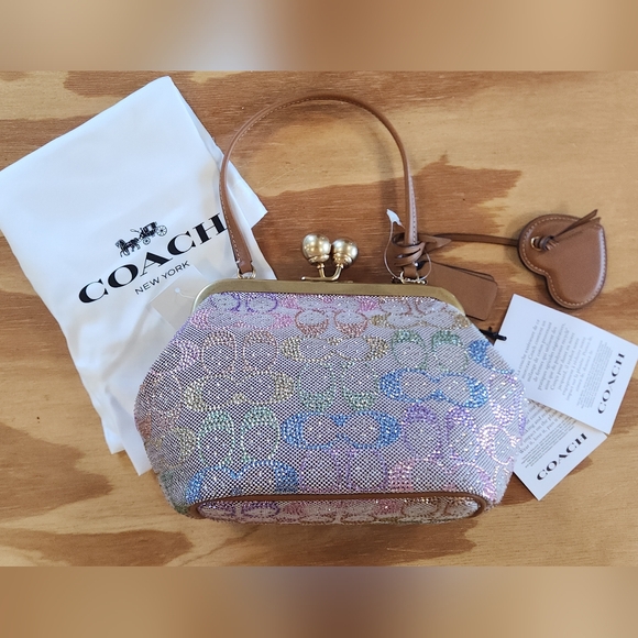 Coach Kisslock 16 Rainbow Ombre Crystal - Picture 2 of 15